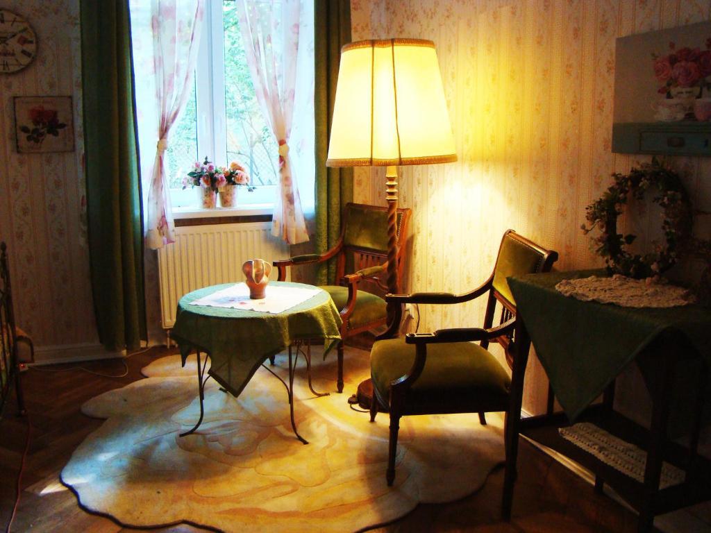 Hostelik Wiktorianski Лодзь Экстерьер фото