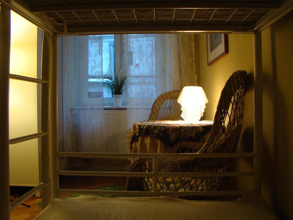 Hostelik Wiktorianski Лодзь Экстерьер фото