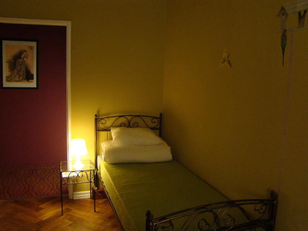 Hostelik Wiktorianski Лодзь Экстерьер фото