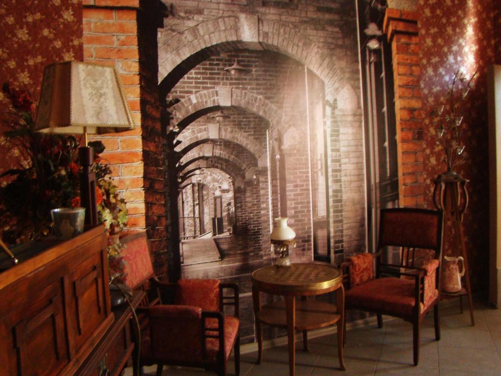 Hostelik Wiktorianski Лодзь Экстерьер фото