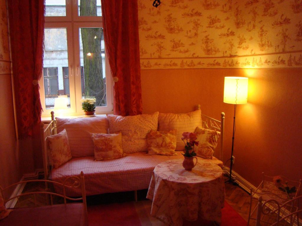 Hostelik Wiktorianski Лодзь Экстерьер фото