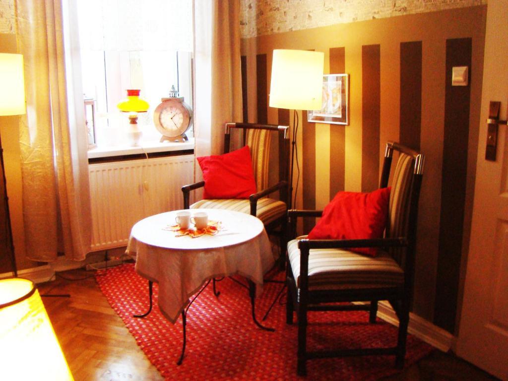 Hostelik Wiktorianski Лодзь Экстерьер фото