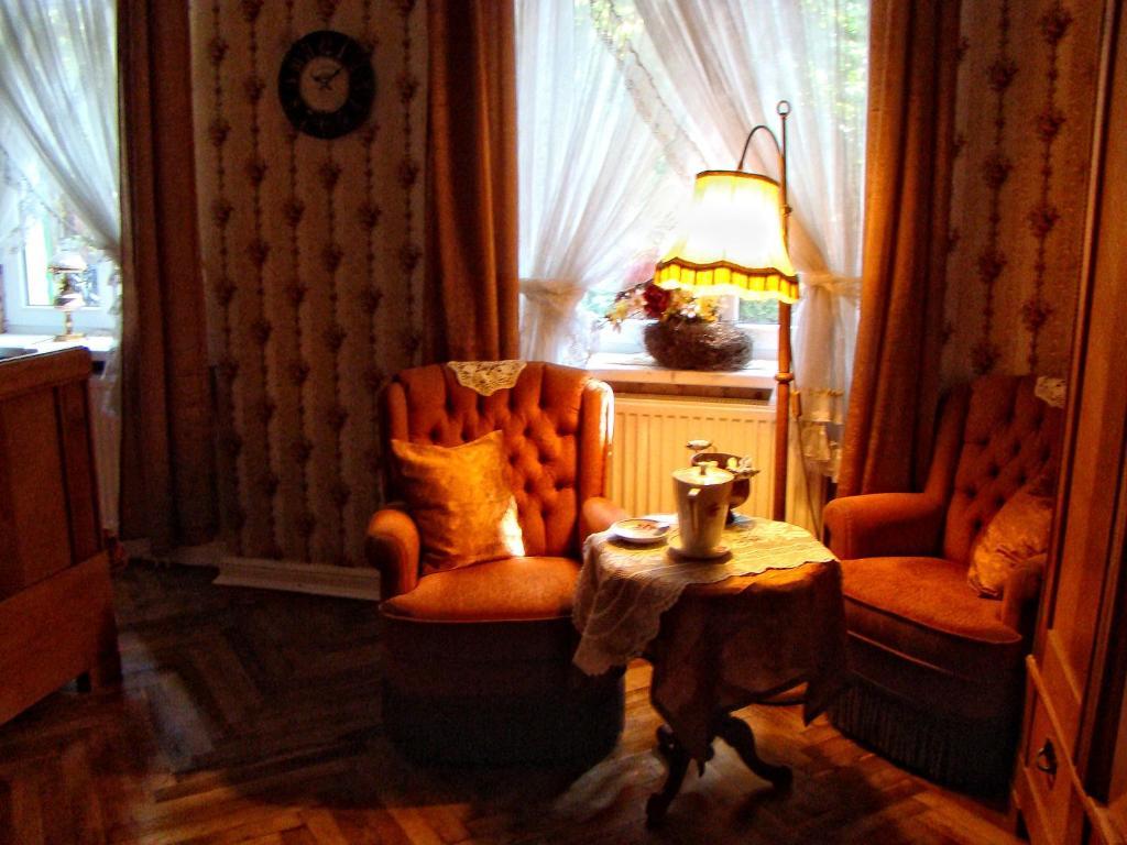 Hostelik Wiktorianski Лодзь Экстерьер фото