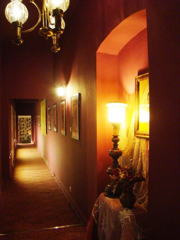 Hostelik Wiktorianski Лодзь Экстерьер фото